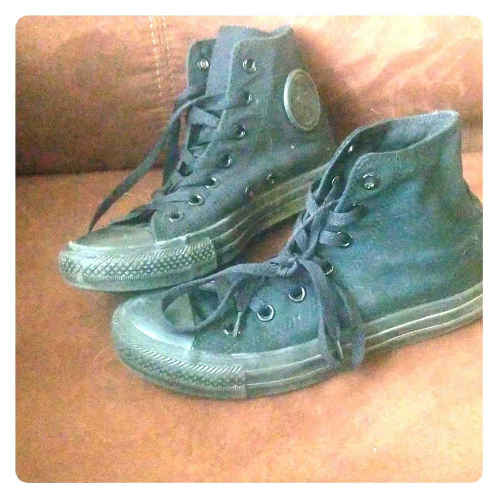 Chuck Taylor Converse Black high tops